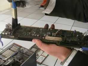 郴州IBM服務(wù)器專業(yè)除塵與硬件散熱解決方案 找怪老頭通訊設(shè)備修理，讓您的設(shè)備重?zé)ㄐ律?></a></div>
<div   id=